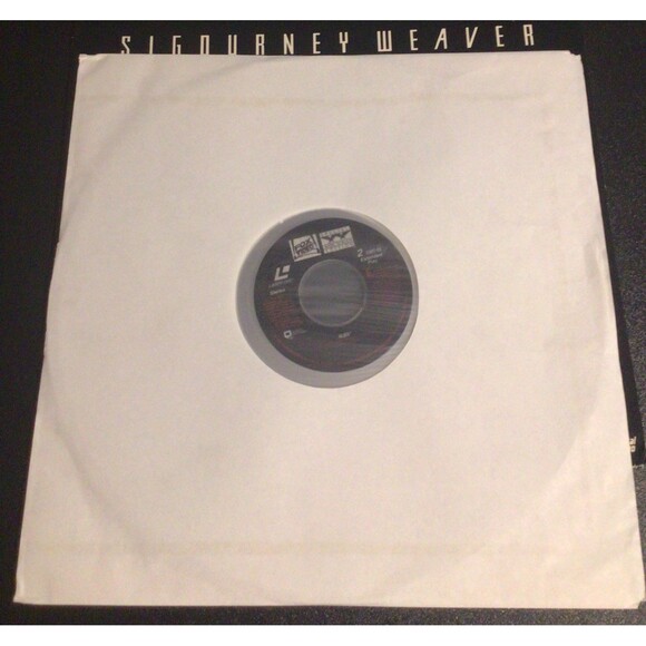 ALIEN 3 Movie-LaserDisc Special WideScreen Edition-Sigourney Weaver 1992 - Picture 4 of 4